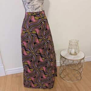 NWOT Gorgeous floor length skirt